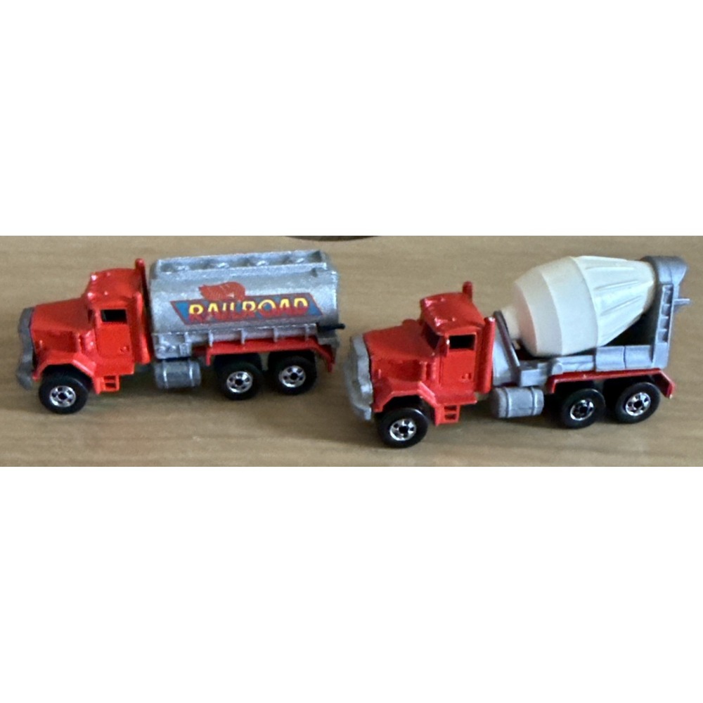 Hot Wheels 1979 California Construction Co. Peterbilt Tanker / Cement Lot Of 2